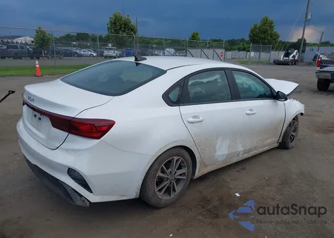 2024 Kia Forte Lxs из США, поврежденный, VIN 3KPF24AD4RE774589